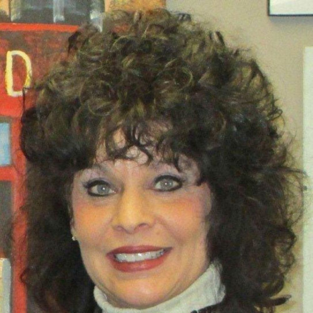 Meet your Posher, Dee